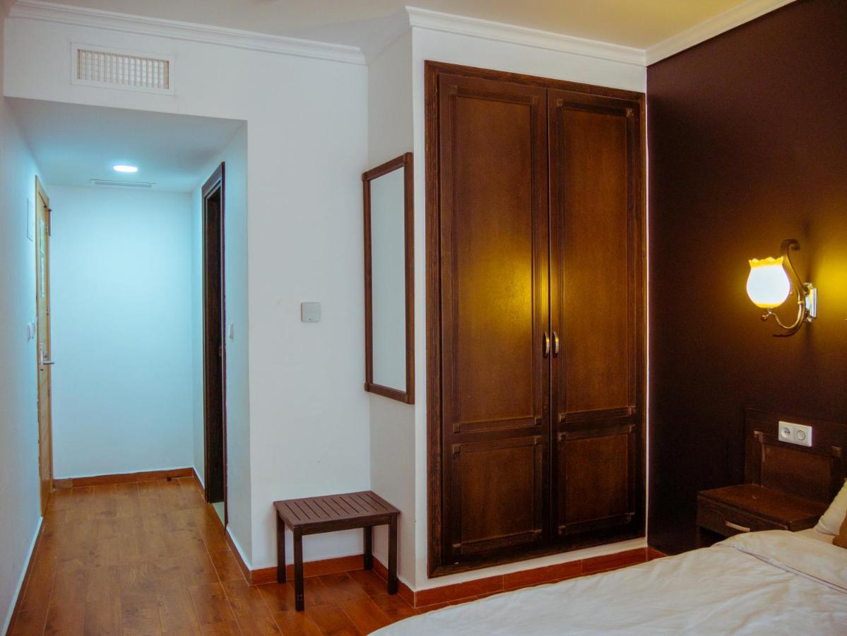 Hotel L'Aeroport ナドル エクステリア 写真